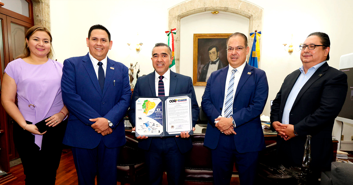 El equipo del Centro de Mediación ODR Ecuador instaló un stand con el propósito de promocionar los servicios de mediación.